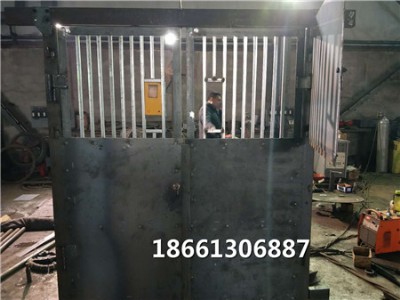 �����L�T�����L�T���д���M����