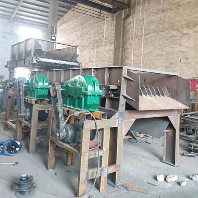 汕尾泥石泥土篩分機(jī)、廣東滾軸泥石分離機(jī)