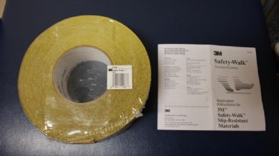 3M�����N������z��������|