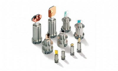 ��W�������R