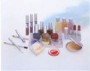 美麗可不能放棄 絲琪蘭化妝品連鎖店幫你找回自信