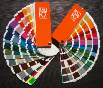 ���ڠ�ɫ��