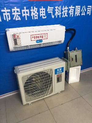 �F���з������{����