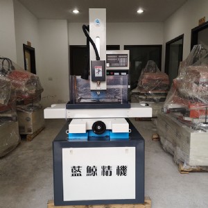 늻𻨴��יCdd703