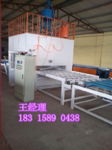 �����≦�b�һ�w���O��r��