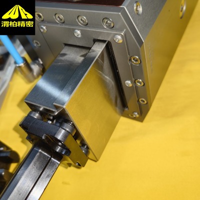 REV�������������c�����CBM��������s��ͨ�п�