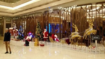 酒店陳設(shè)設(shè)計(jì)圣誕節(jié)雕塑