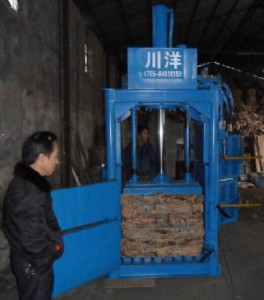 �U������C