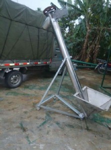 供應(yīng)大豆輸送機(jī) 多功能上料機(jī) 蛟龍