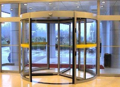 Ȫ�ݾƵ��������A���D(zhu��n)�T�ԄӸБ�(y��ng)�������D(zhu��n)�T���b�ۺ�