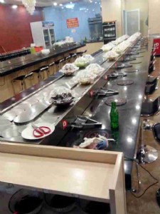 回轉(zhuǎn)自助火鍋設(shè)備 旋轉(zhuǎn)自助小火鍋設(shè)備規(guī)格