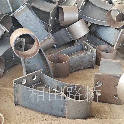 �����T䓙ڗU���� ��ײ�����x���� �o��֧��ţ�Ƿ���