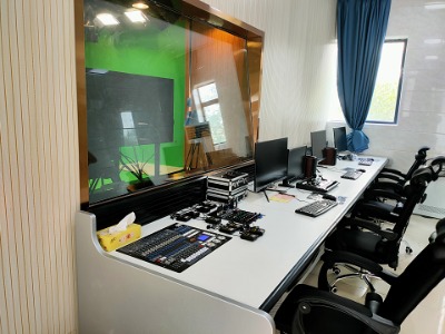 ���ں�̓�M�ݲ��ҽ��O(sh��)����