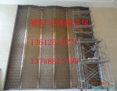 ���P����L�����S��