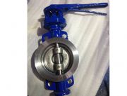 D73H�ֱ����AʽӲ�ܷ���y