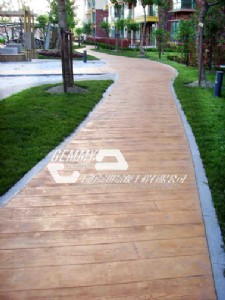 �W(xu��)У��ɫ������ƺ������