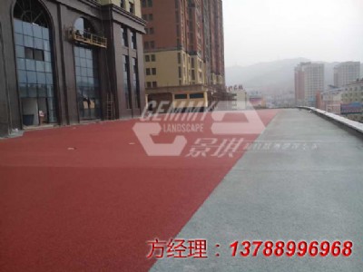 ɽ���߳��d��ɫ͸ˮ·���ʩ������