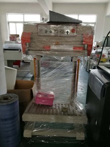 ���Ͷ๦�ܷ�ڙCpeĤ��ڙC�ͺ�Ĥ��ڙC�r��