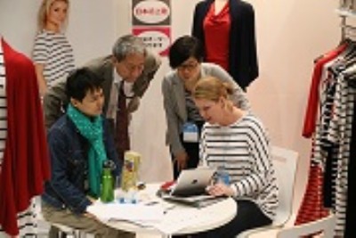 2016�ձ����bOEMչ