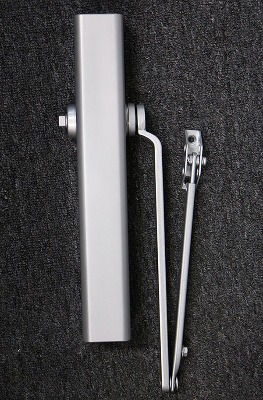 ����Ӣ�����mfalcon r1943�����]�T��