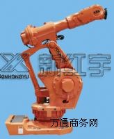 ����C����