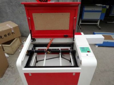 ������ľ�弤���̙C