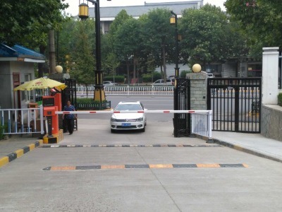 ����ͣ܇�����M�r܇�U