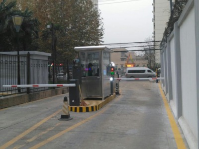 ���跴��ȫ�ԄӔr܇�U