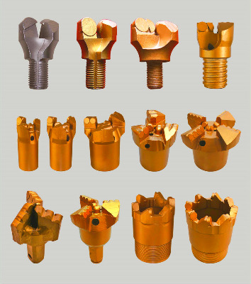 �V��pdc�͵V�ý���ʯ�ͺ�Ƭ�@�^�ļ��g�����c�@��