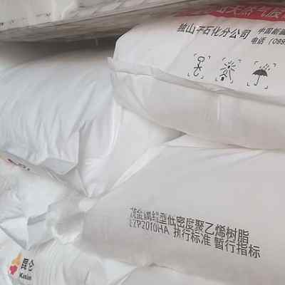 ��ʯ��ï����2010HA��(d��)ɽ��ʯ���ߘ�(bi��o)̖(h��o)mPE