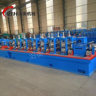 �������a�������O��