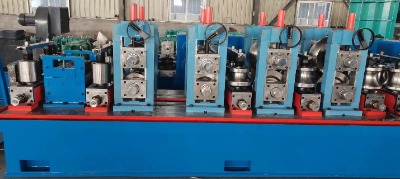 鍍鋅卷管機方管成型機