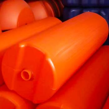 ˮ�ϱ���һ�wʽ���ϔr�۸�Ͳ