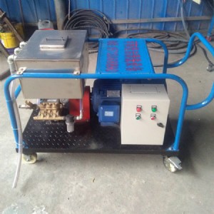 �S��ֱ�N�����_�����Ŕ���վ���I�߉���ϴ�C �߉��_ë�C