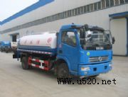 ����(y��ng)С��������ˮ܇(�D)