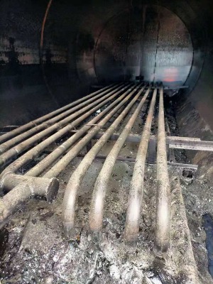 ���՞r���  ����r���