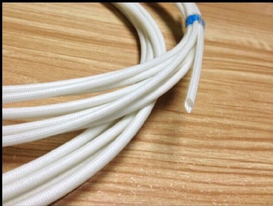 1500v��ɫ20���׃ȏ����w�׹�