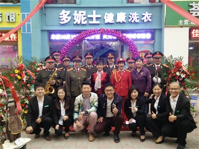 �ڸ����ă����I�ϸ�ϴ���С�͙C��