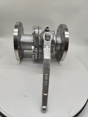 �M�����y