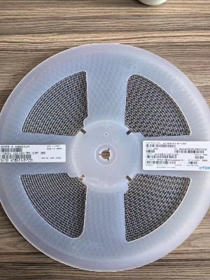 ����ԭ�b��� grm55dr73a104kw01l