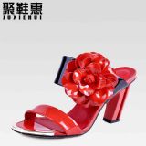 ����С����d�й����b�¶ֺ��Ь(�D)