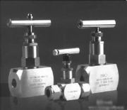 �M����������y ���M�������x���y