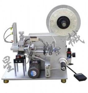 貼標(biāo)機(jī)/電線對(duì)角不干膠貼標(biāo)機(jī)/廣州包裝機(jī)