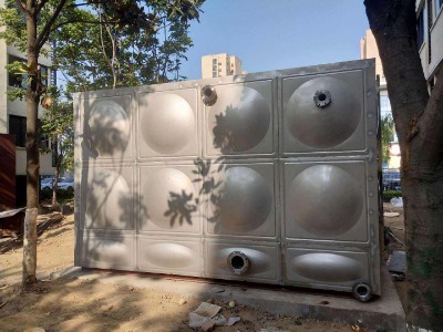 ������׃�l��