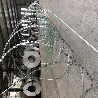 �ӱ��߸��͵�Ƭ���K�S�Һ��ϵ�Ƭ�̽z���ݵ�Ƭ�̽z�L�\