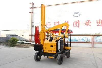 護欄打樁機 打樁機智能操作 恒旺專注打樁機研發