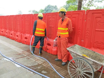 ����ƺɽʩ��ˮ�R���߰�ˮ�R����ײ�أ�ѩ��Ͱ��pvc�����F�R�o