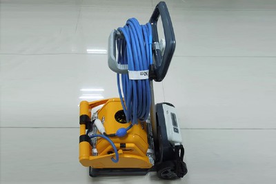 ���uС�^Ӿ������ϵ�y�����c��Ӿ�����ۙC�r��