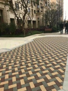 ͣ܇�������մ�͸ˮ100*200·��䁵شu