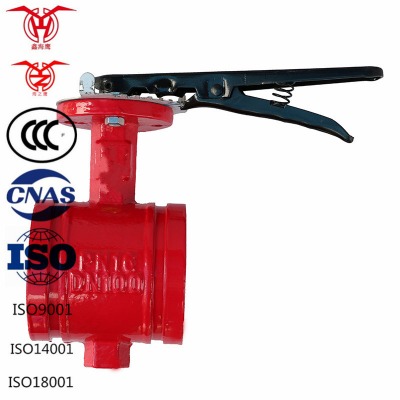 �������y